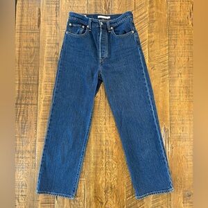 Levi’s Ribcage Straight Ankle Jeans